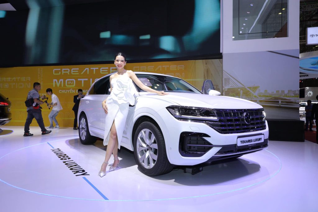 Ngoại thất Volkswagen Touareg SUV 5 Chỗ